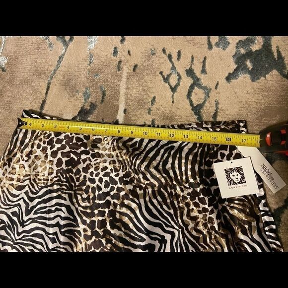 NWT Silky Animal Print (multiple animals) - Picture 4 of 5